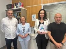 Marta Prado Larburu y Ander Gorostiza, CEO y CTO de DS4T - Digital Solutions For Trade, startup tecnológica, spin-off de INCOTRANS, reciben la visita de Amaia del Campo, alcaldesa de Barakaldo